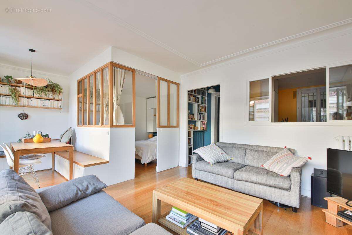Appartement à PARIS-9E