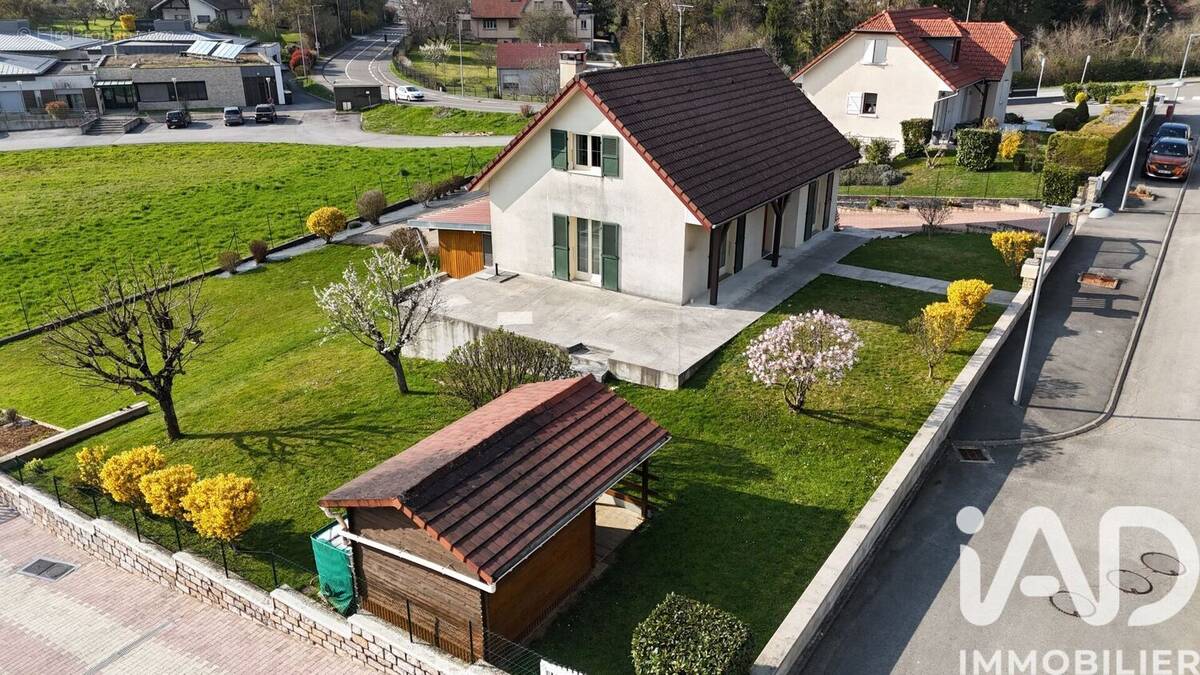 Photo 1 - Maison à ECOLE-VALENTIN