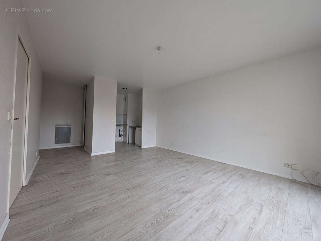 Appartement à SARTROUVILLE