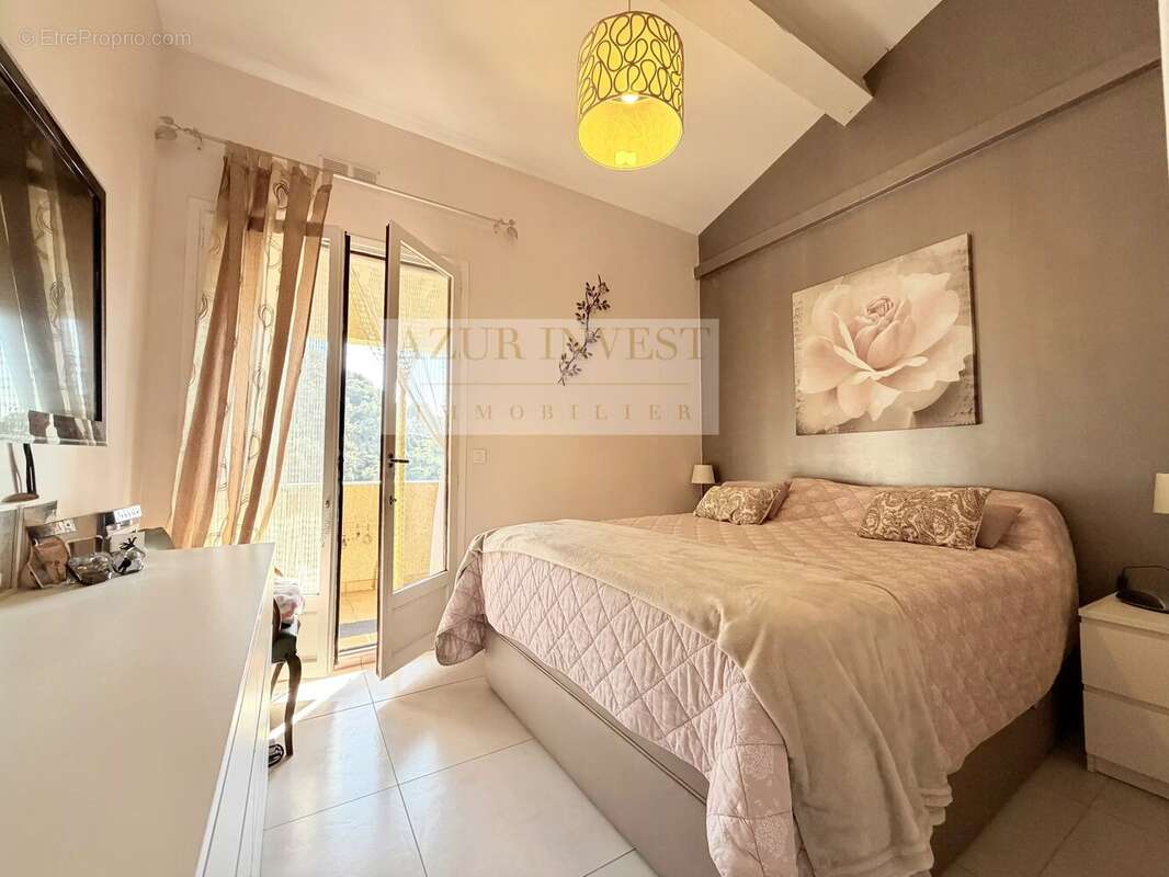 Appartement à ROQUEBRUNE-CAP-MARTIN