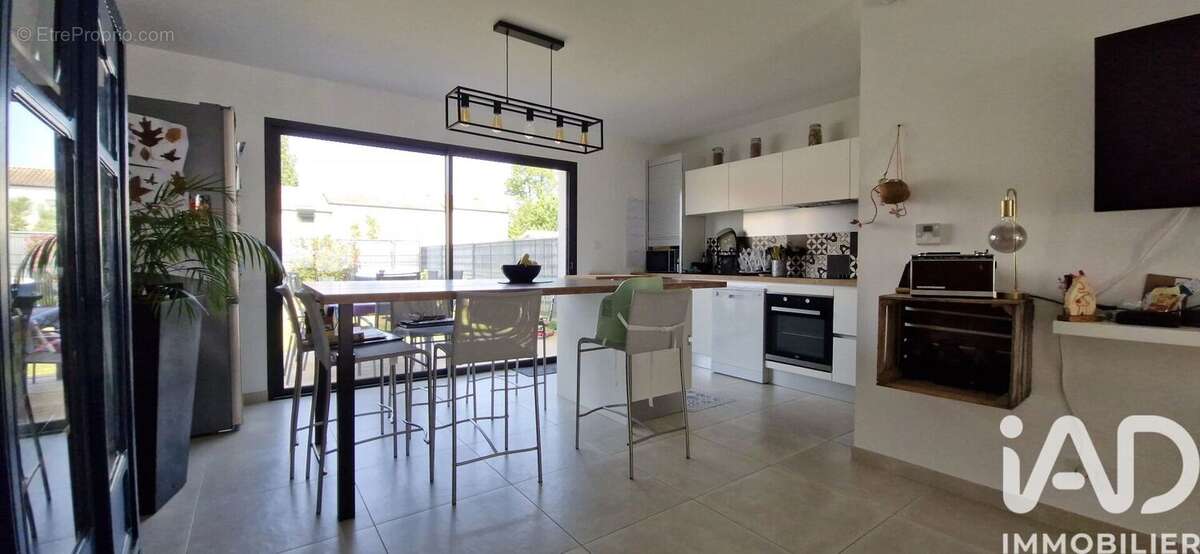 Maison 91 m² à Saint-Leger-Les-Vignes  - photo 3