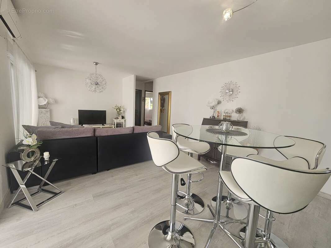 Maison à Vendre de 3 Pièces de 86 m2 - photo 3