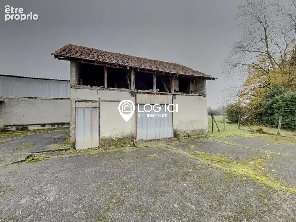 Ancien corps de ferme avec maison d'habitation, grange et hangar - photo 16
