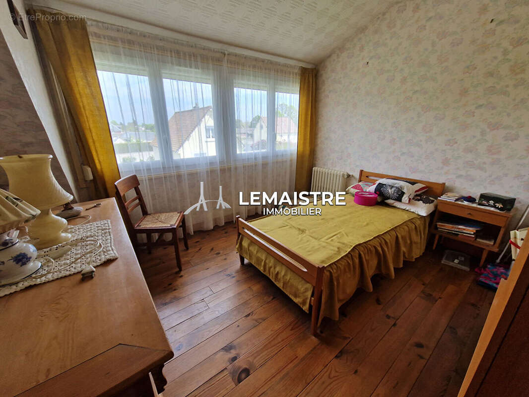 Maison - proche St-Romain - 100 m² - 4 chambres - sous-sol complet - jardin arboré - photo 7