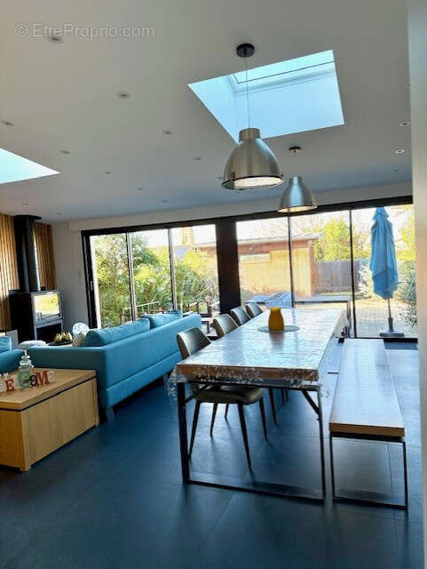 Maison à CASTRES-GIRONDE