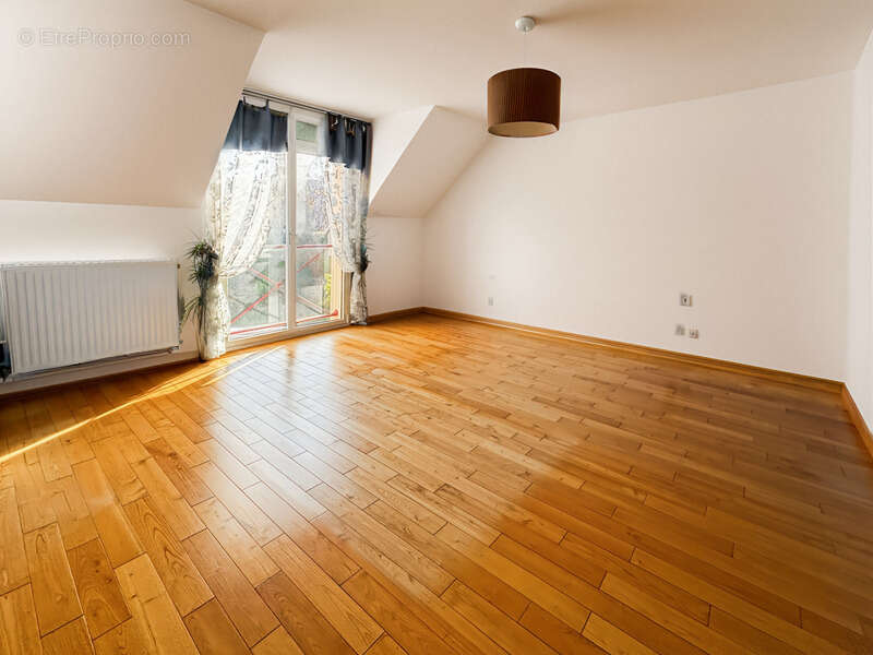 Maison à LE MESNIL-ESNARD