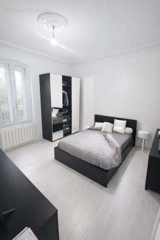 Maison à SAINT-MAUR-DES-FOSSES