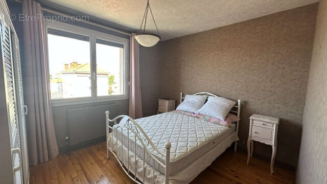 Proche gare, appartement rénové, 2 chambres, garage, balcons, climatisation - photo 5
