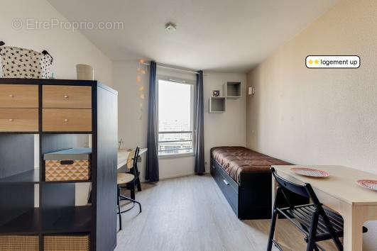 Appartement à MONTROUGE