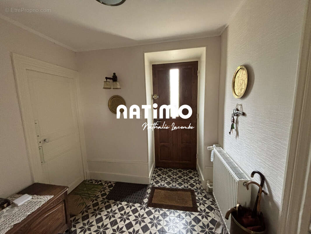 Maison à BAIGNEUX-LES-JUIFS