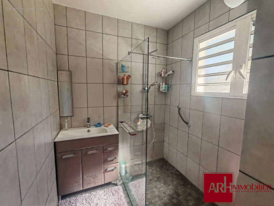 Maison 178 m² à L'etang-Sale  - photo 7