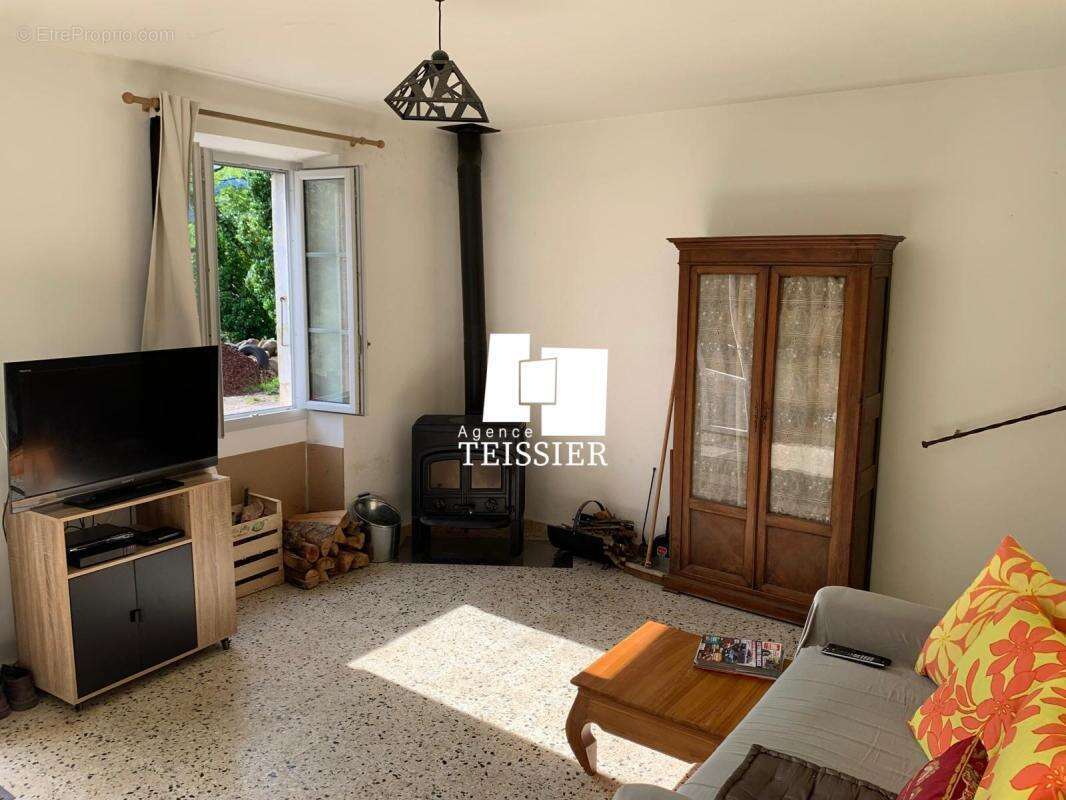 Maison à SAINT-ANDRE-LACHAMP