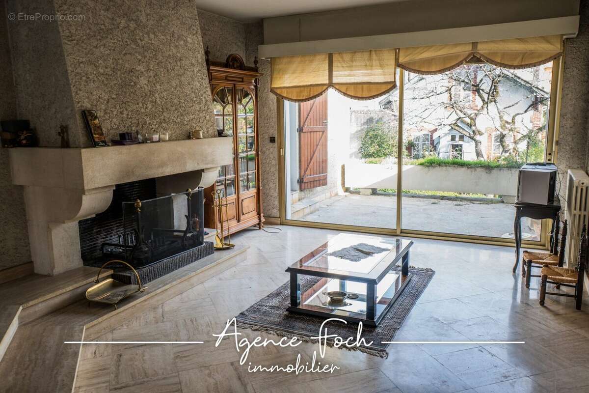 Maison 153 m² à Tarbes  - photo 4