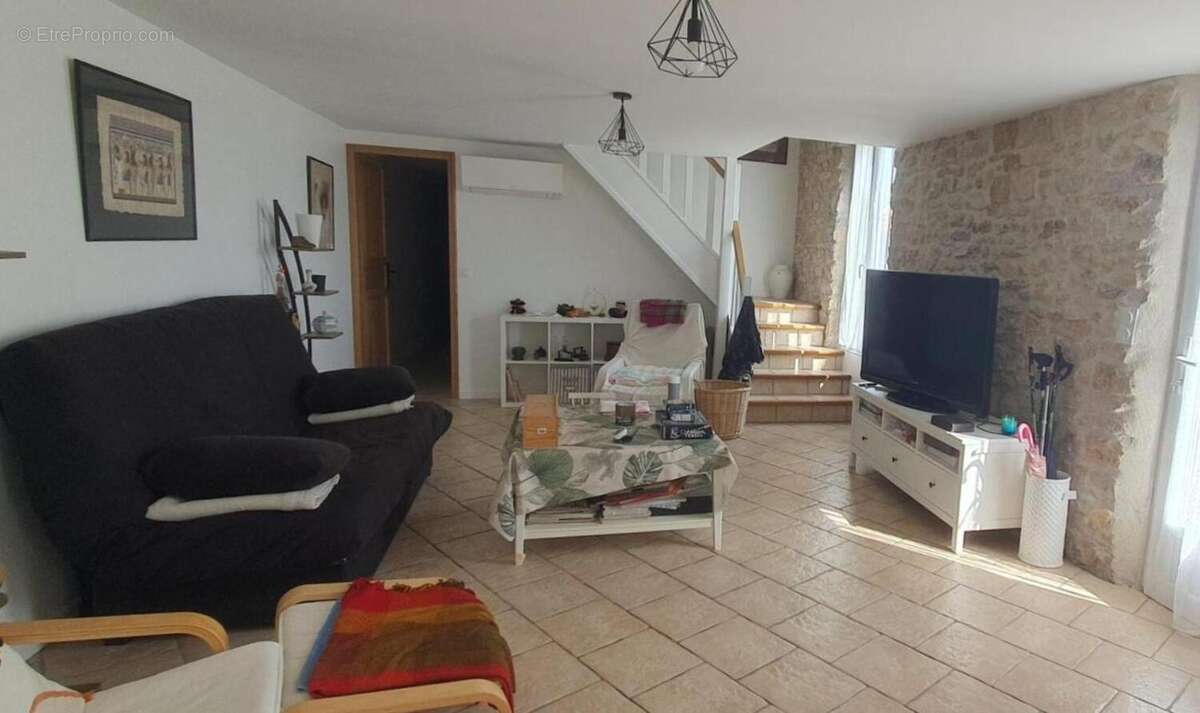 Maison à MONTIGNY-SUR-LOING