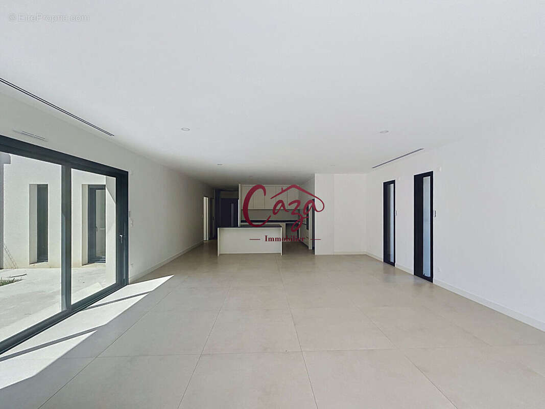 Maison à CAMBLANES-ET-MEYNAC