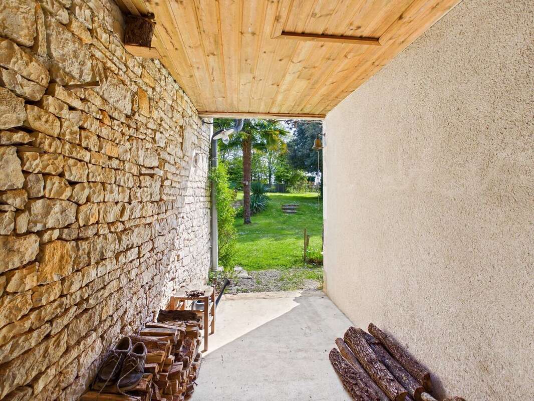 Maison à SAINT-FRONT