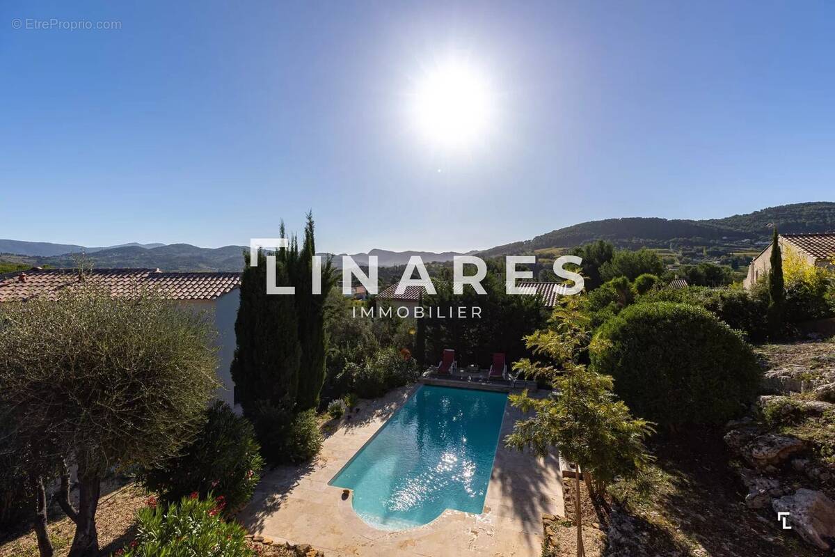 Maison à LA CADIERE-D'AZUR