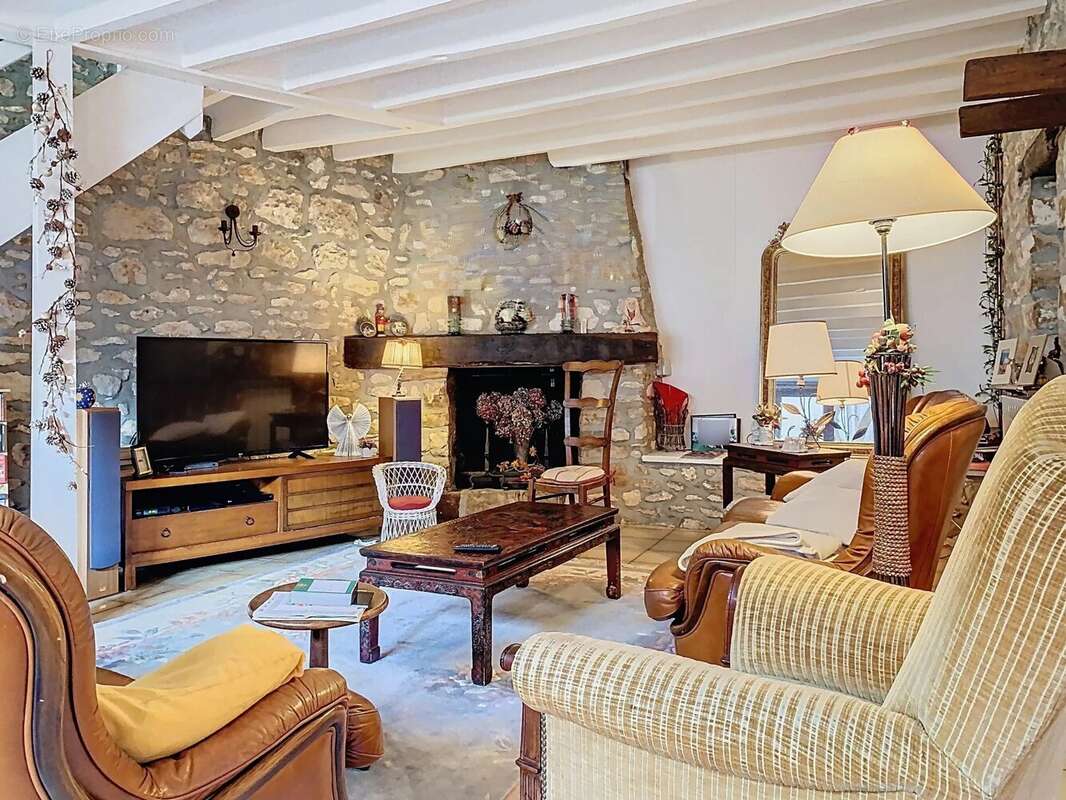 Maison à MILLY-LA-FORET