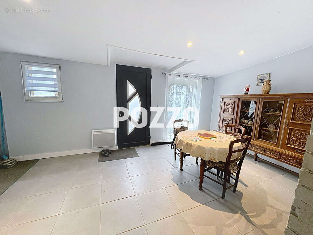 Maison à SAINTE-MARGUERITE-D'ELLE