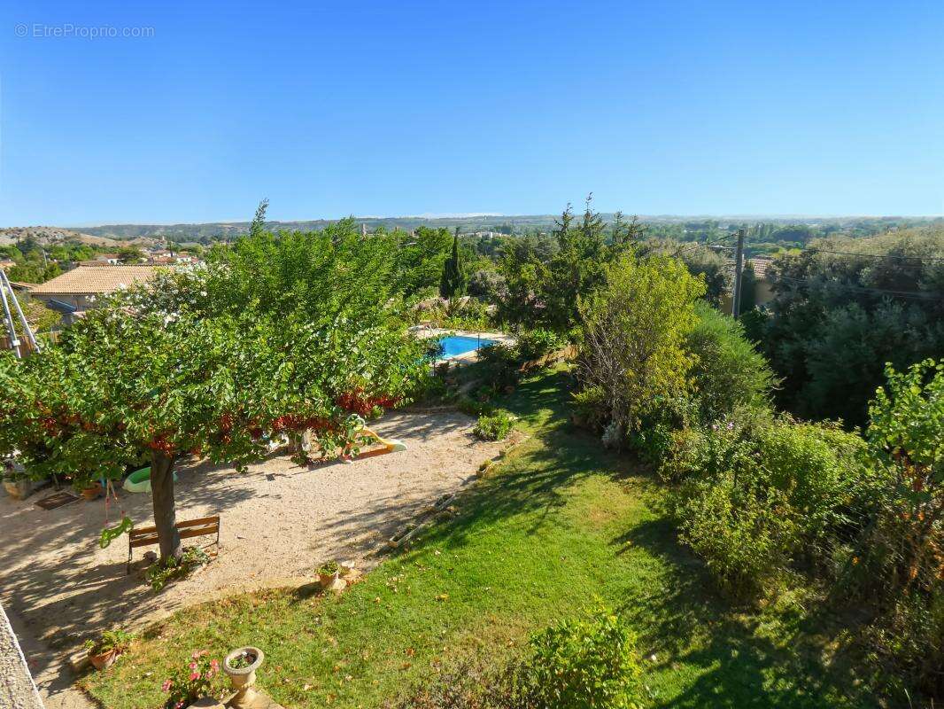 Maison à ROQUEMAURE