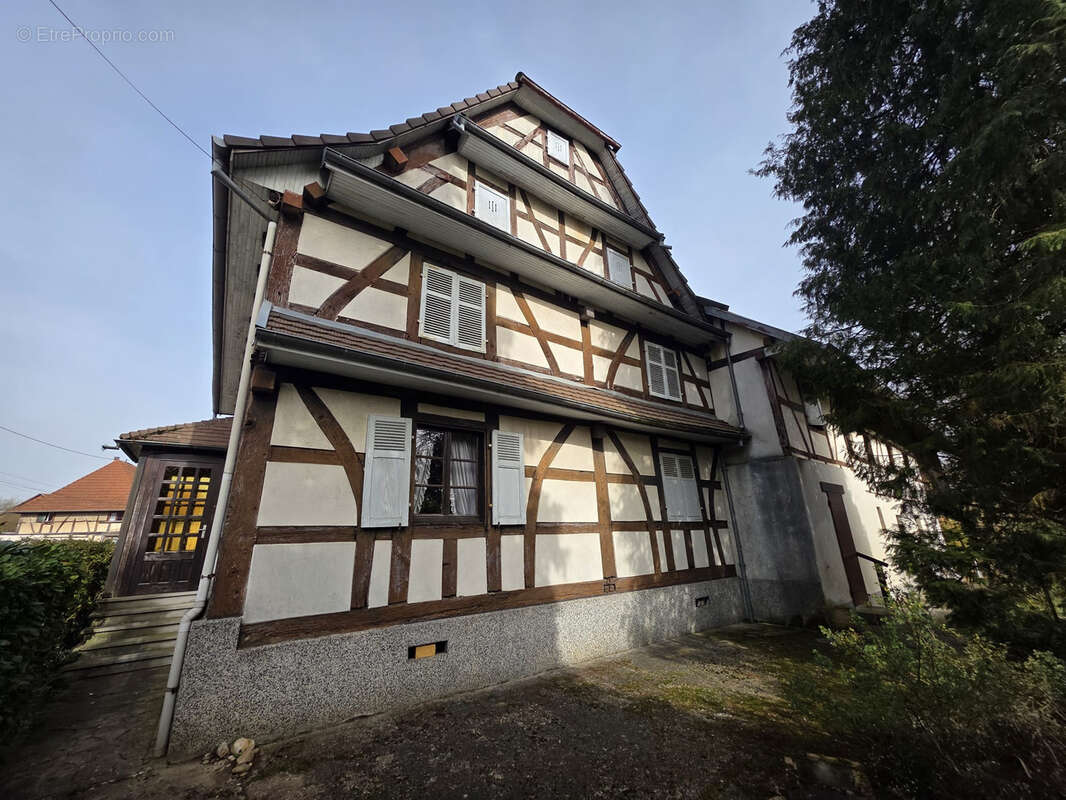 Maison à WOLFERSDORF