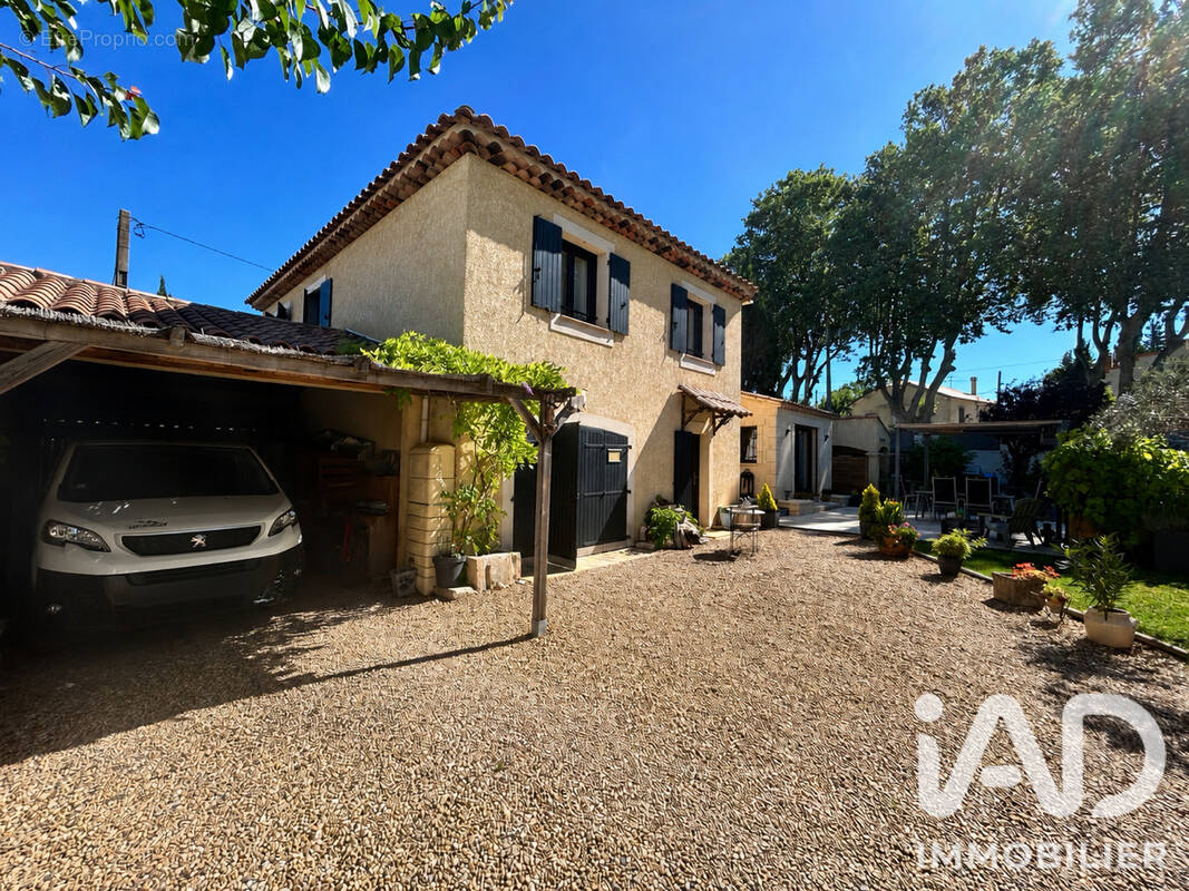Photo 1 - Maison à FONTVIEILLE