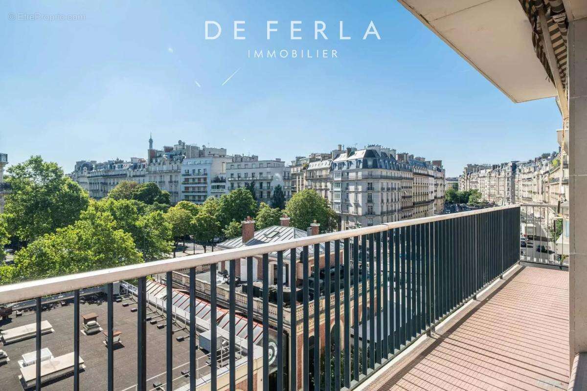 Appartement à PARIS-16E