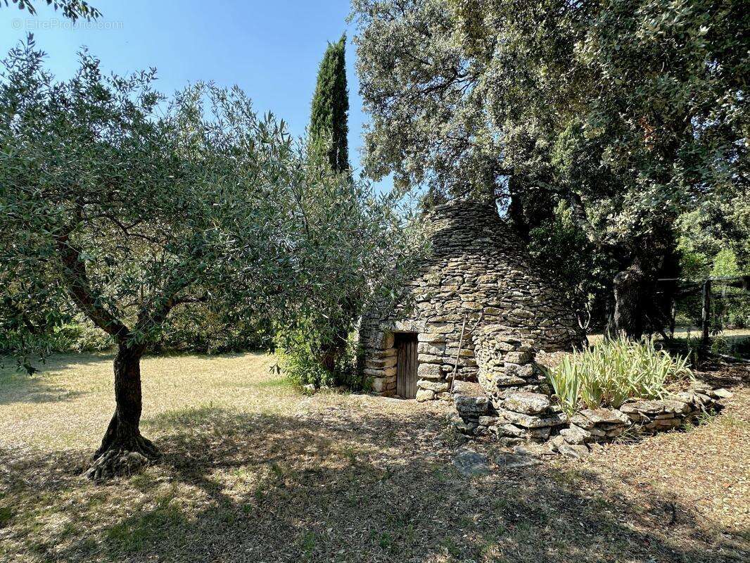 Maison à MONTAREN-ET-SAINT-MEDIERS