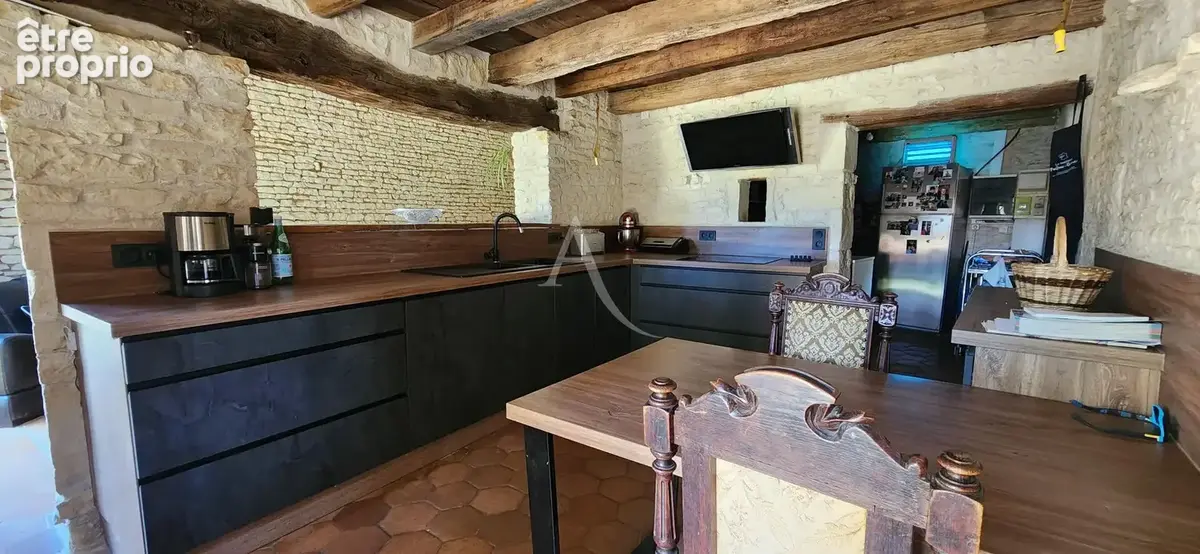 Chaunay - maison pierre - 4 chambres - jardin - photo 7