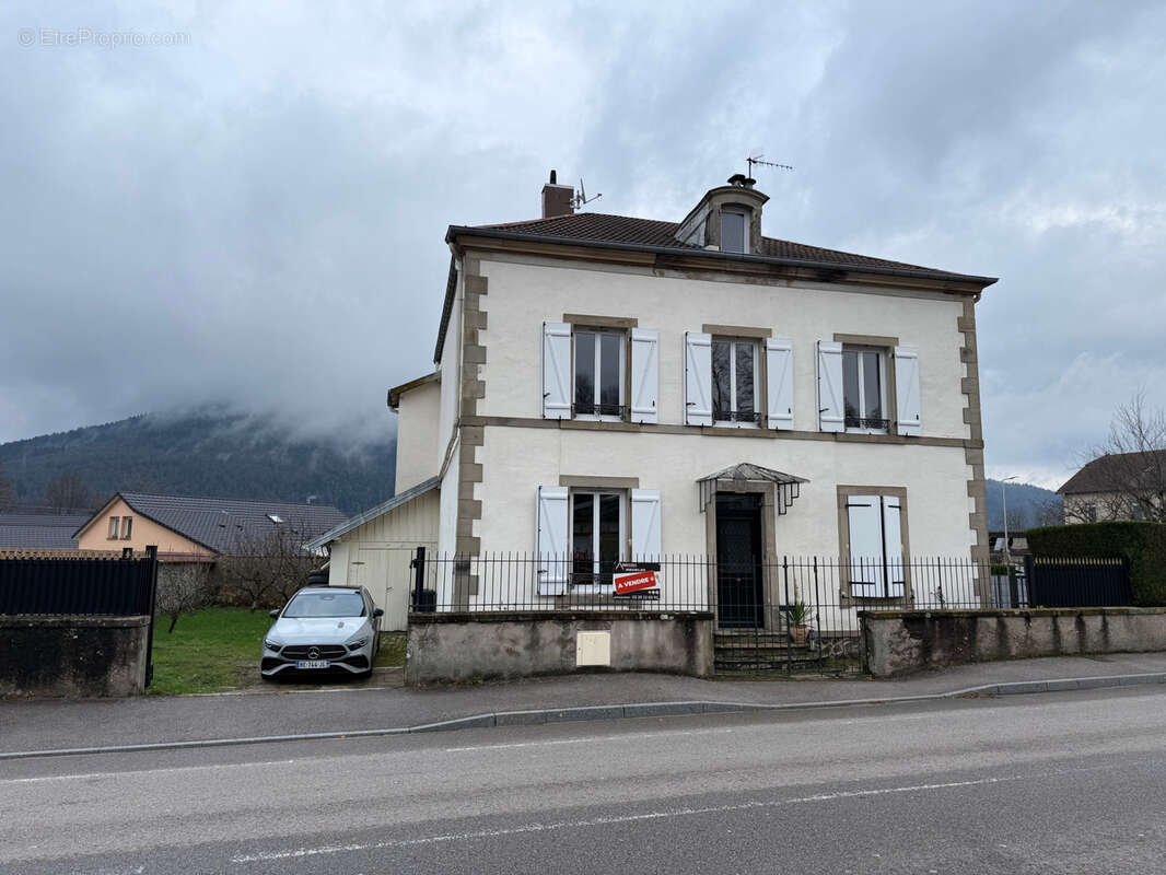Maison à REMIREMONT