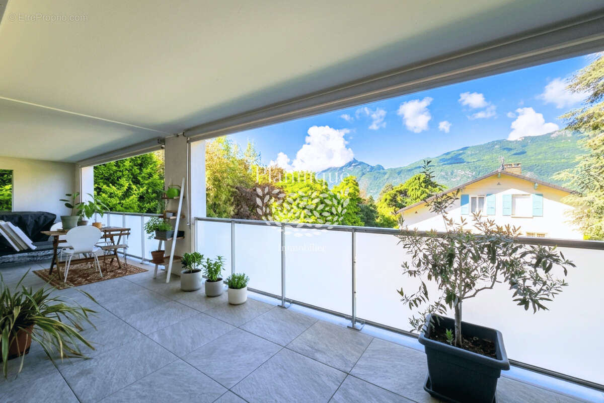 Appartement à BRISON-SAINT-INNOCENT