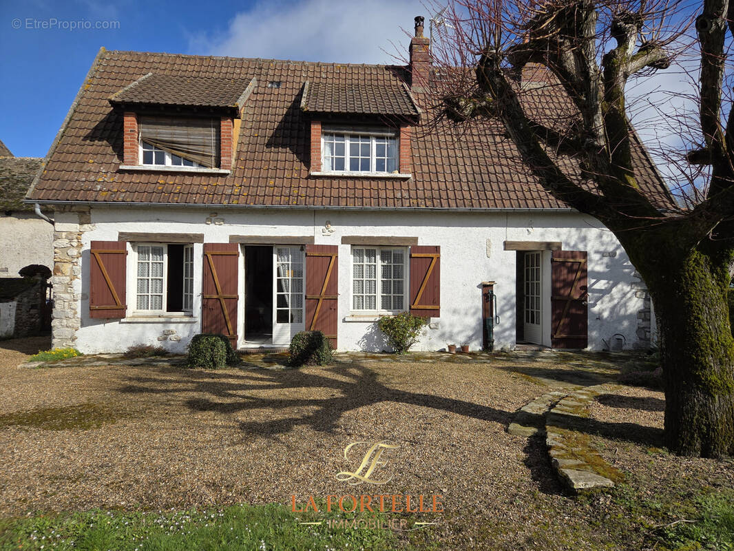 Maison à LONGNES