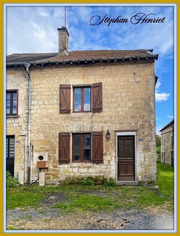 Maison à THIN-LE-MOUTIER