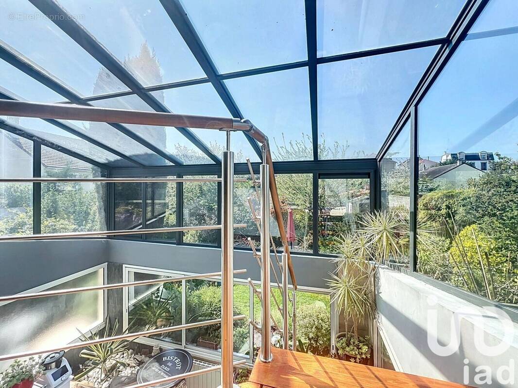 Photo 1 - Maison à CHOISY-LE-ROI