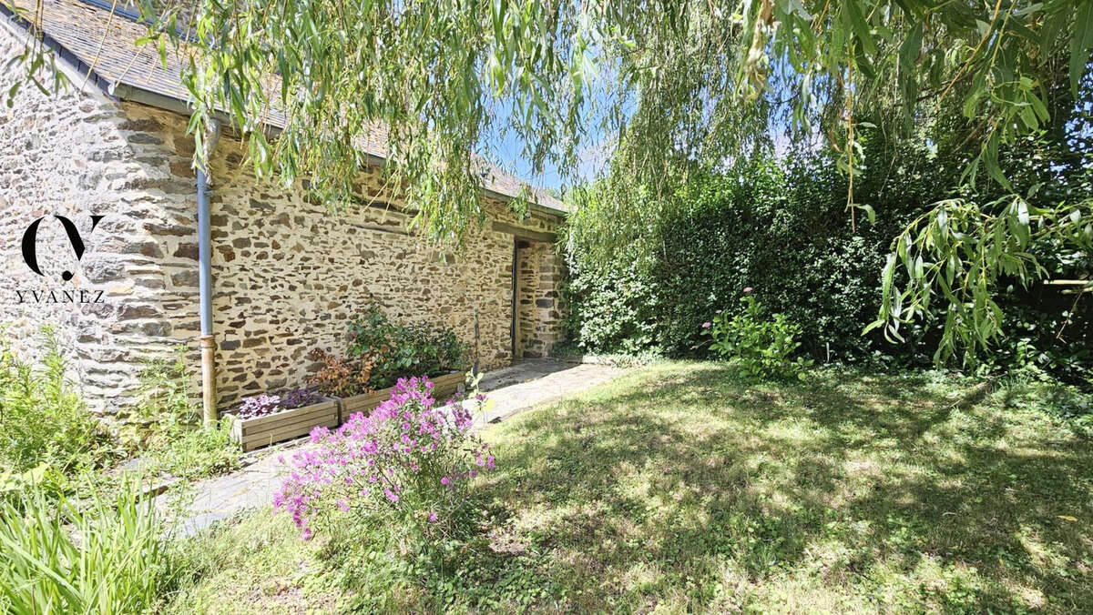 Maison à DOMAGNE