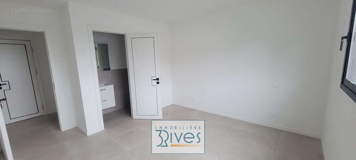 Maison à SAINT-MELAINE-SUR-AUBANCE