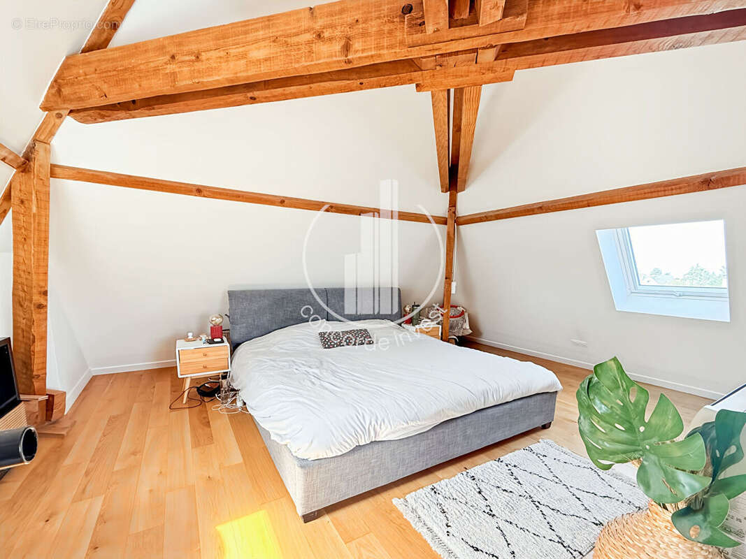 Maison à LA CELLE-SAINT-CLOUD