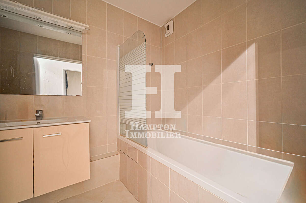 Appartement à PARIS-19E