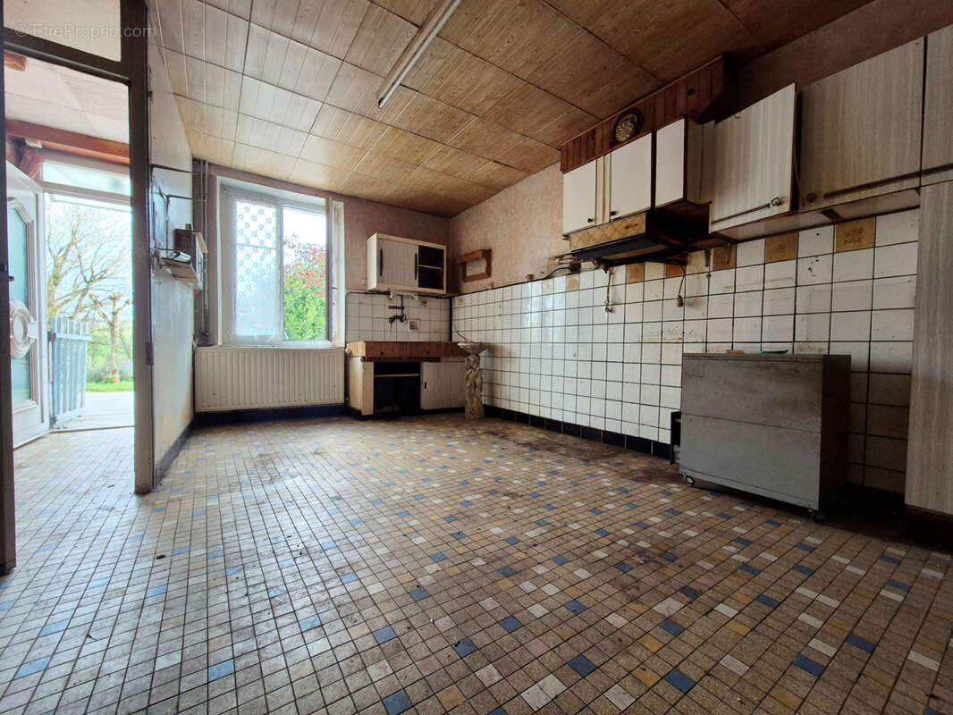Maison à BOVEE-SUR-BARBOURE