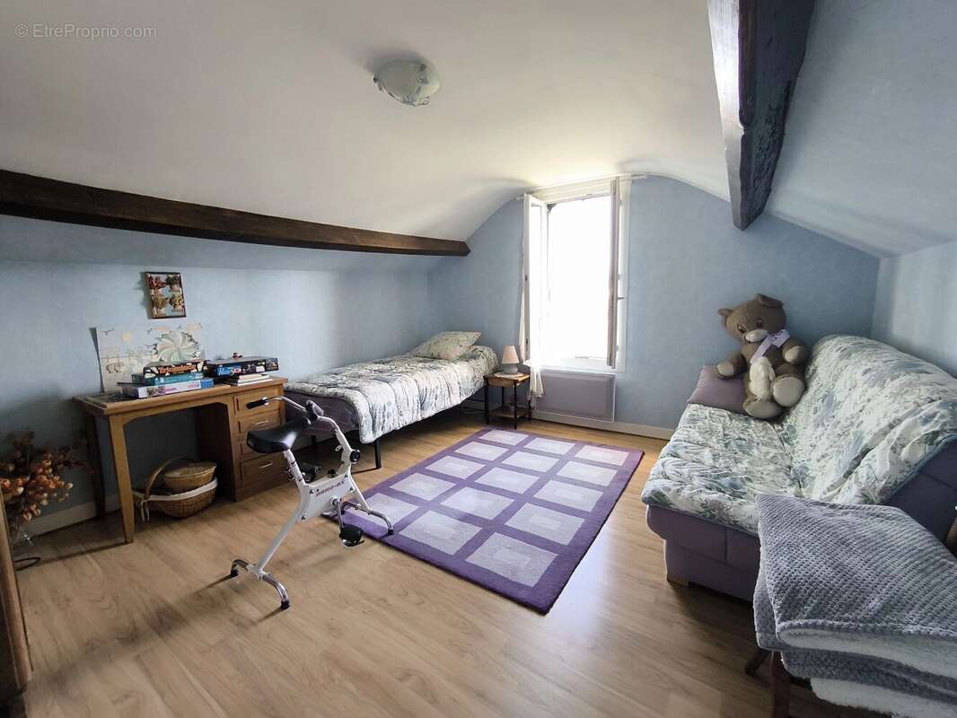 Maison à SAINT-JUNIEN