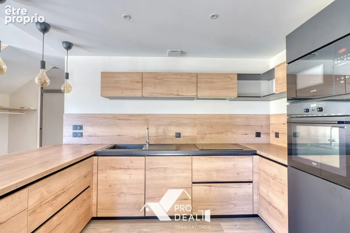 Maison 176 m² à Saint-Bernard  - photo 8