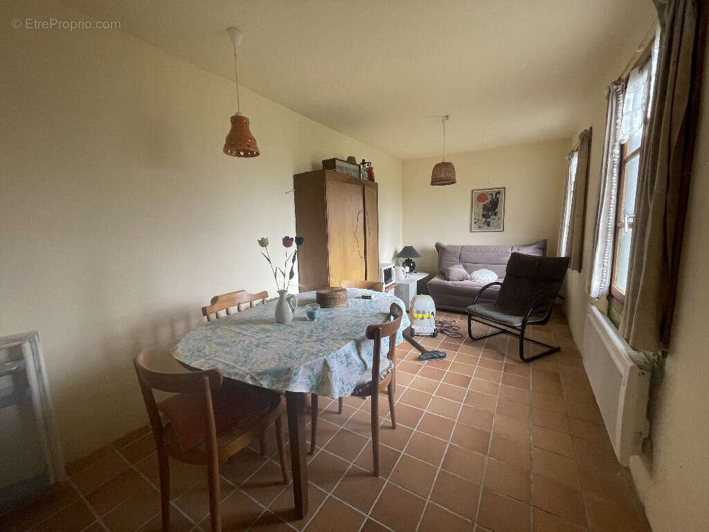 Maison à MAISONCELLE