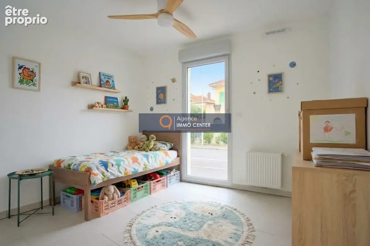 Appartement T4 avec 2 places de stationnement en sous sol sécurisé - photo 7