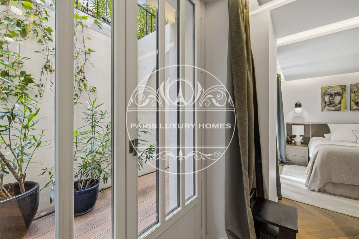 Appartement à PARIS-11E