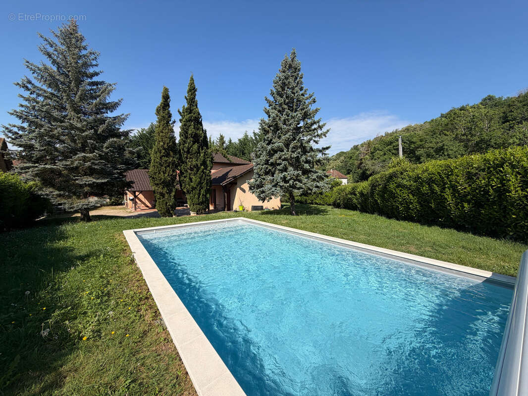 Maison à SAINT-CHEF