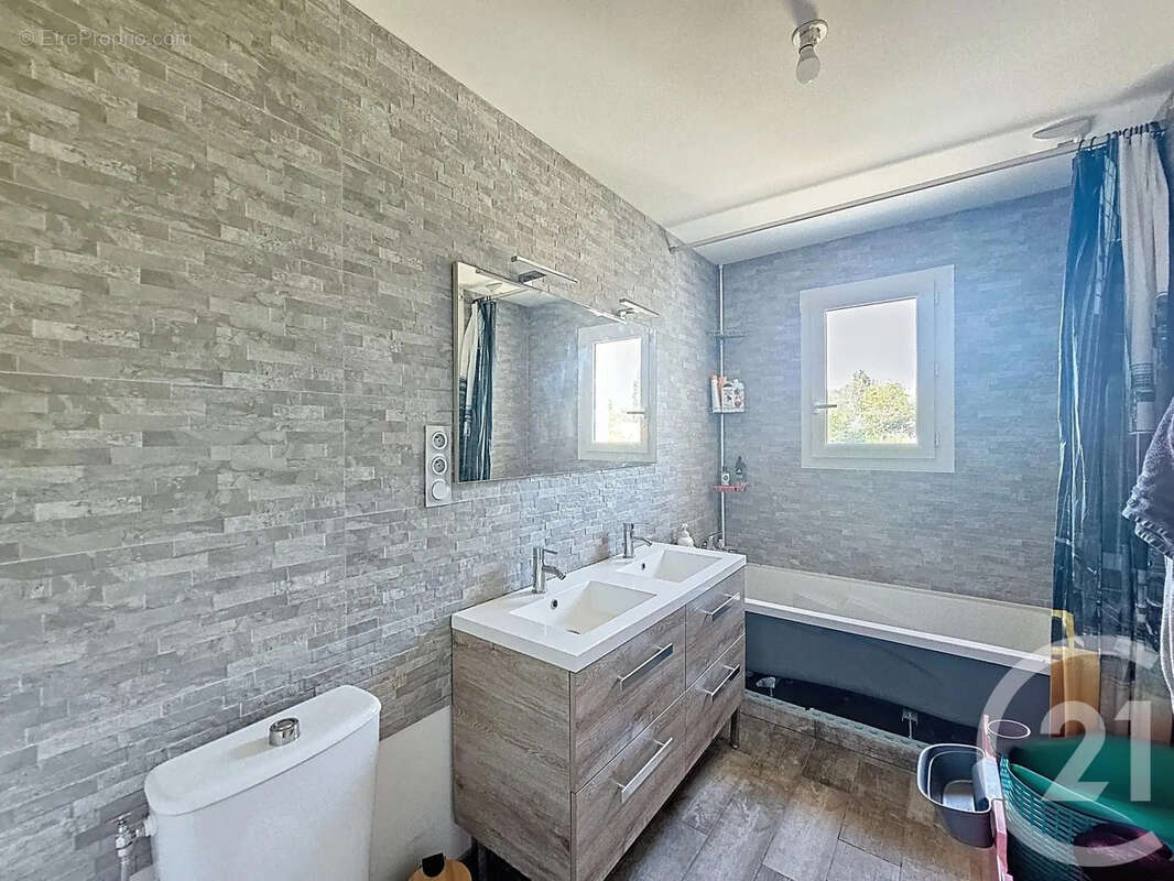 Maison à CHAUMES-EN-BRIE
