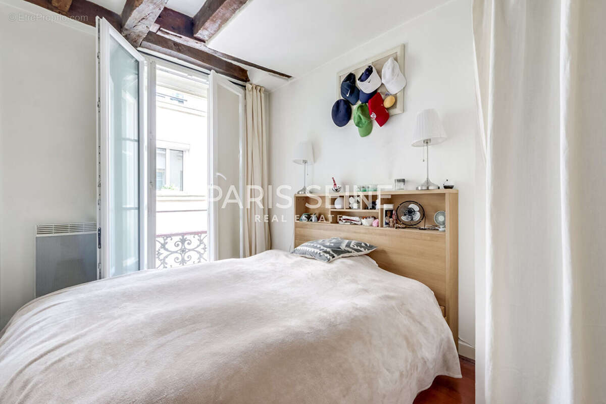 Appartement à PARIS-6E