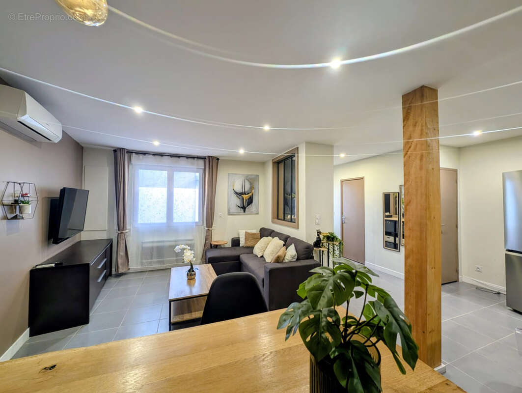 Maison à CONILHAC-CORBIERES