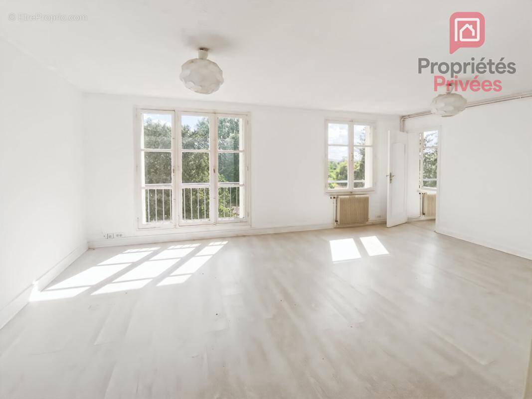 Appartement à ROMILLY-SUR-SEINE