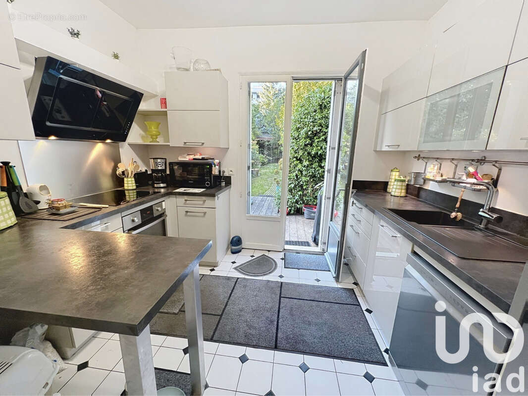 Photo 6 - Maison à GARCHES